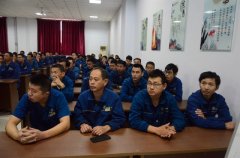 花二車間激勵員工爭創生產亮點 深化精益生產